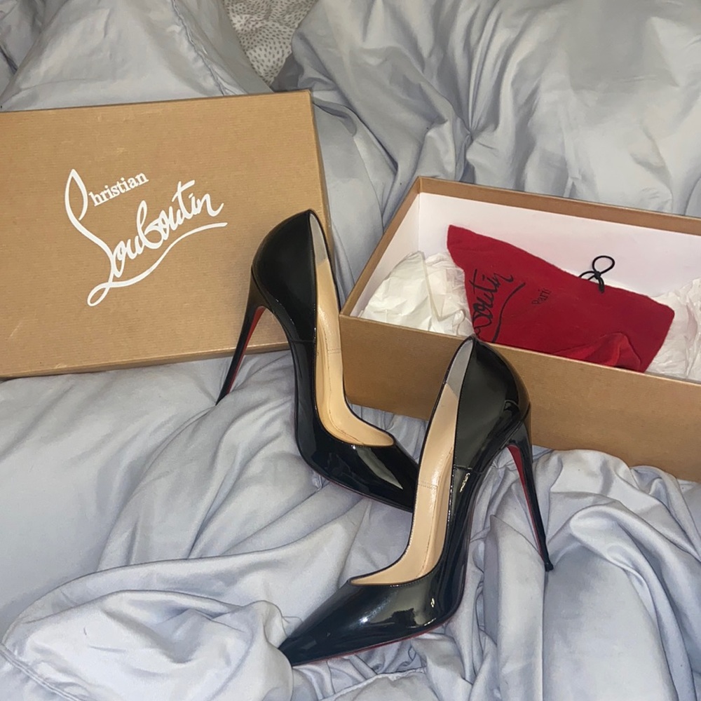 Christian Louboutin So Kate Heels